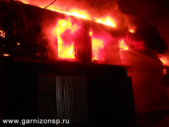       Пожар на заводе в Хотьково          